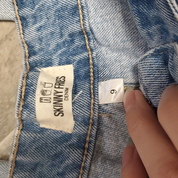 NWT Skinny Fries Super High Rise Wide Leg Light Wash Jeans - Picture 5 of 7